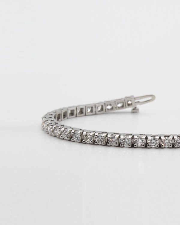 Jojoclouds Stylish Hoop Earrings - Image 3