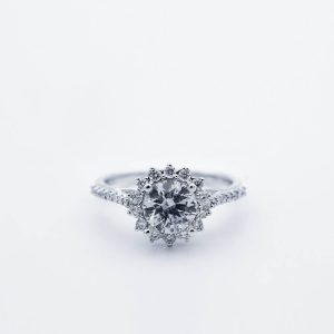 Jojoclouds Elegant Gold Ring
